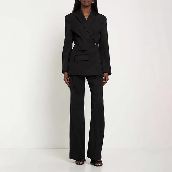 Blazer moderne pour femmes avec design asymétrique Chic & Stil