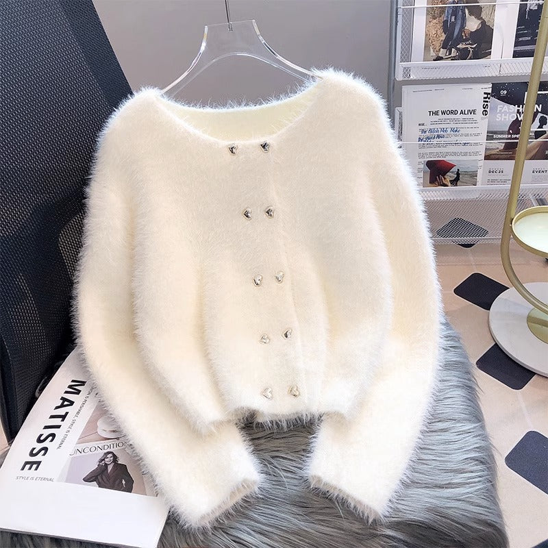 Cardigan Fluffy Femme avec Boutons en Cœur Chic & Stil