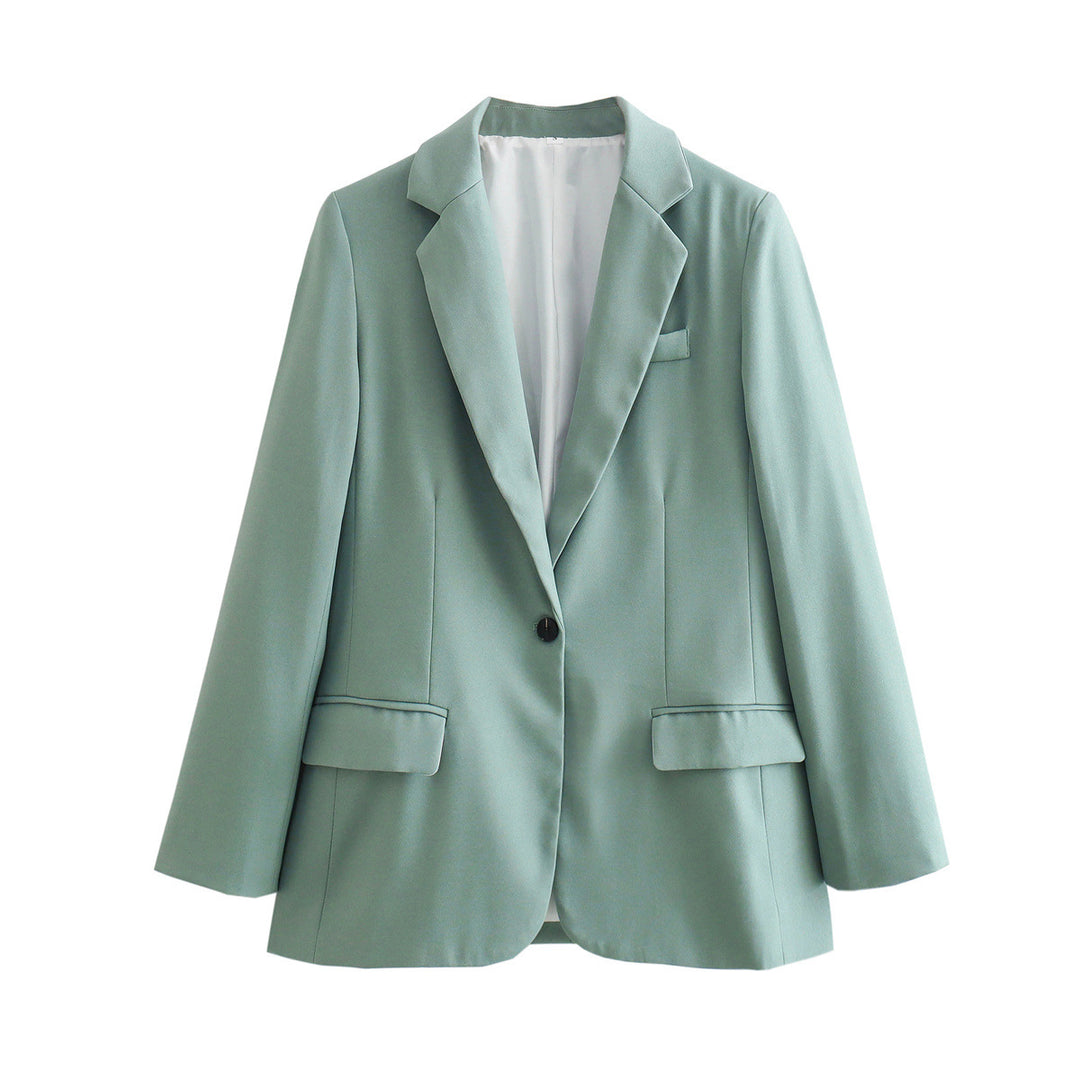 Elegant blazer jacket for women with a modern cut and practical pockets Lune London