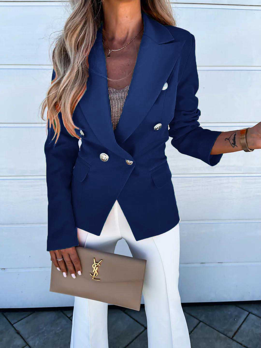 Veste blazer femme mode avec fermeture à double boutonnage et accents élégants Chic & Stil