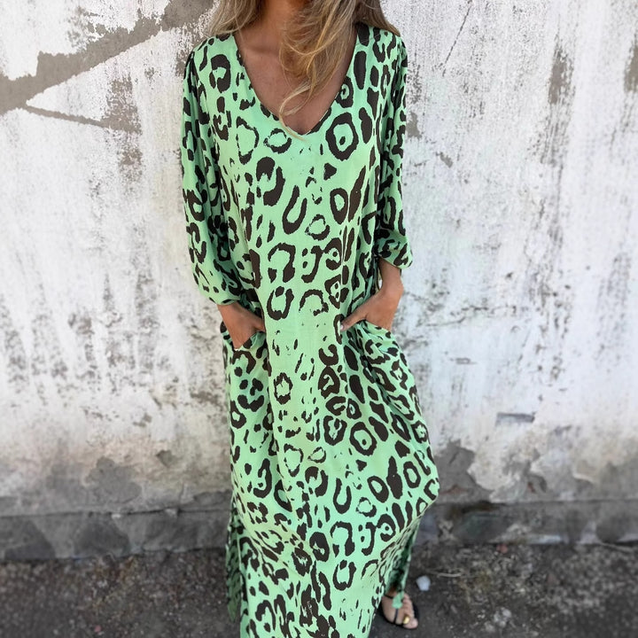 Maxi dress for women with an exclusive leopard pattern and practical side pockets Lune London