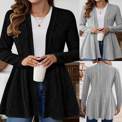 Lady cardigan with relaxed fit and flattering V-neck Lune London