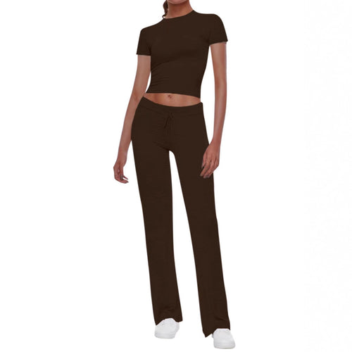 Women's sports set consisting of a crop top and wide pants Lune London