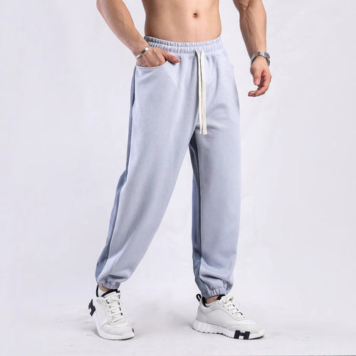 Comfortable women's jogging pants with elastic waist and side pockets Lune London