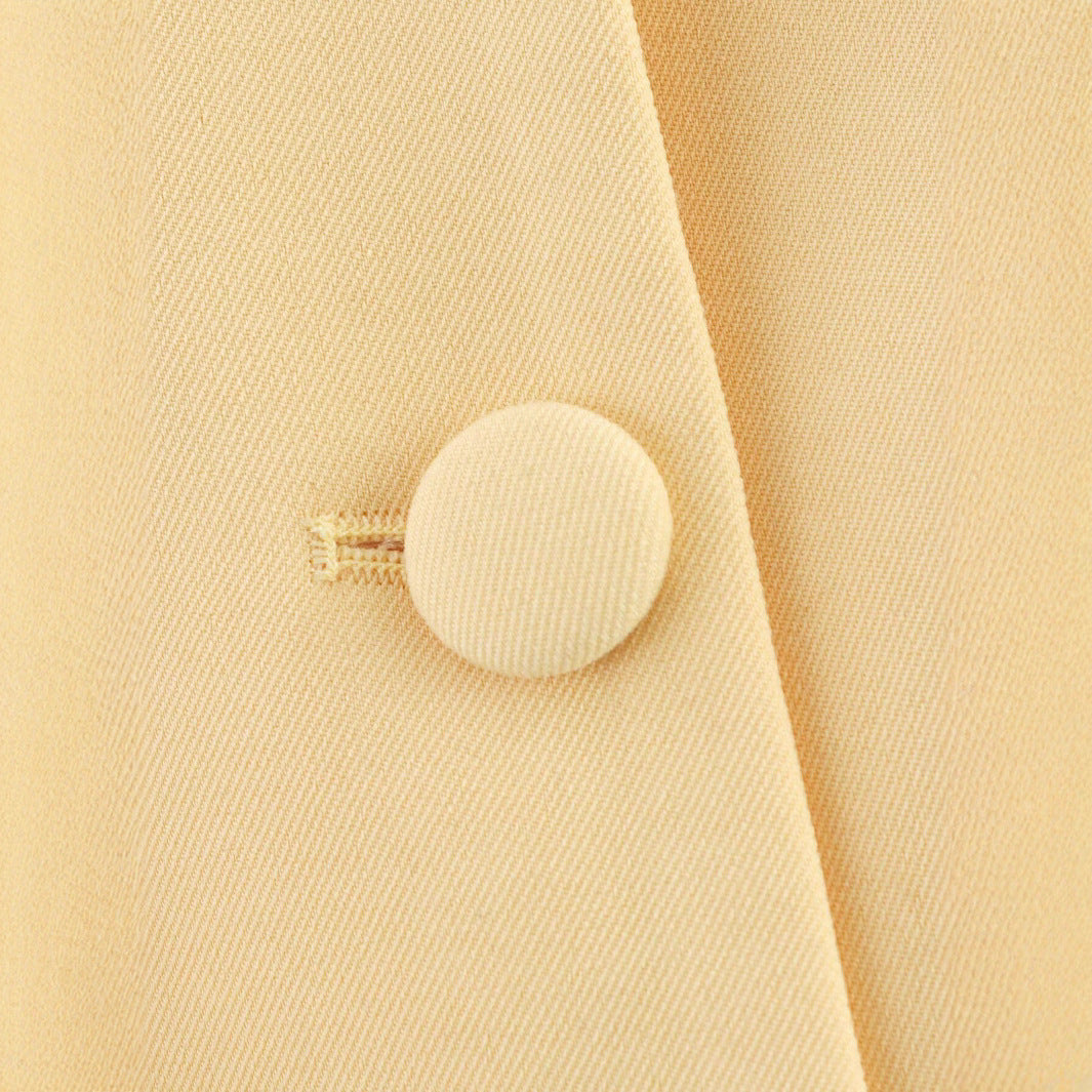 Elegant blazer jacket for women with a chic waist Lune London