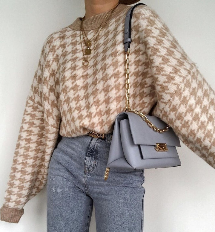 Women's chunky knit sweater with a modern houndstooth pattern and a relaxed fit Lune London