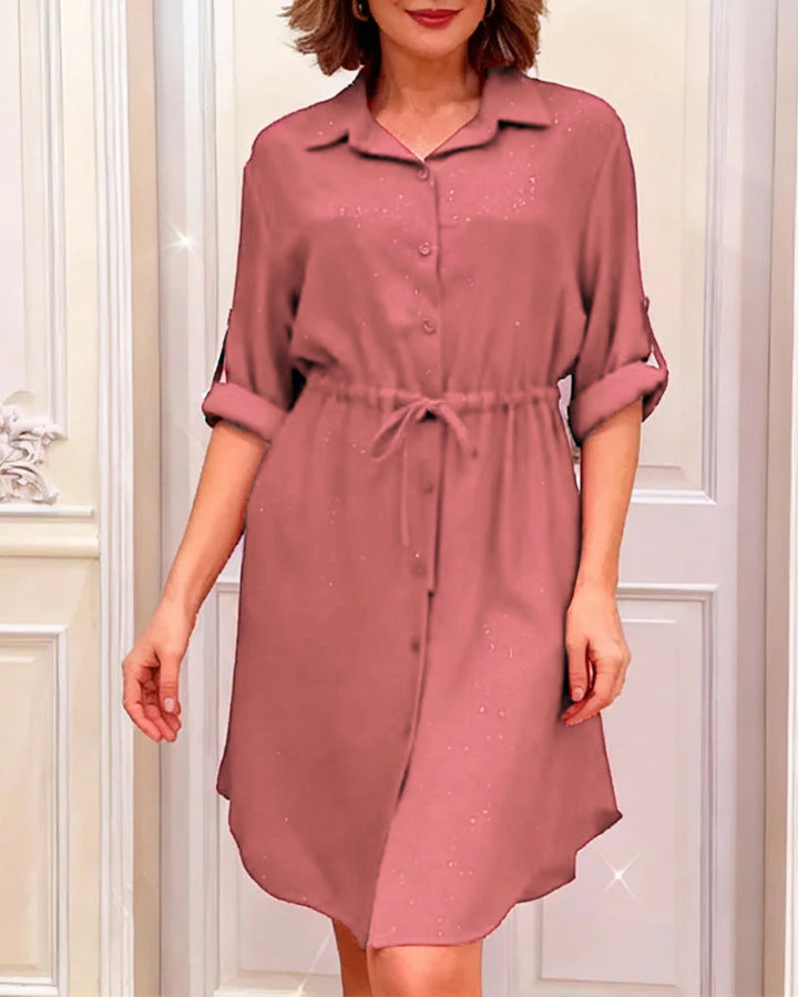 Robe chemise pour femmes avec cordon de taille et accents scintillants Chic & Stil