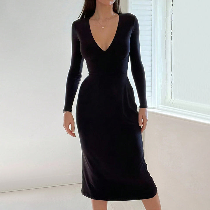 Robe midi élégante pour femmes avec décolleté en V profond et manches longues Chic & Stil