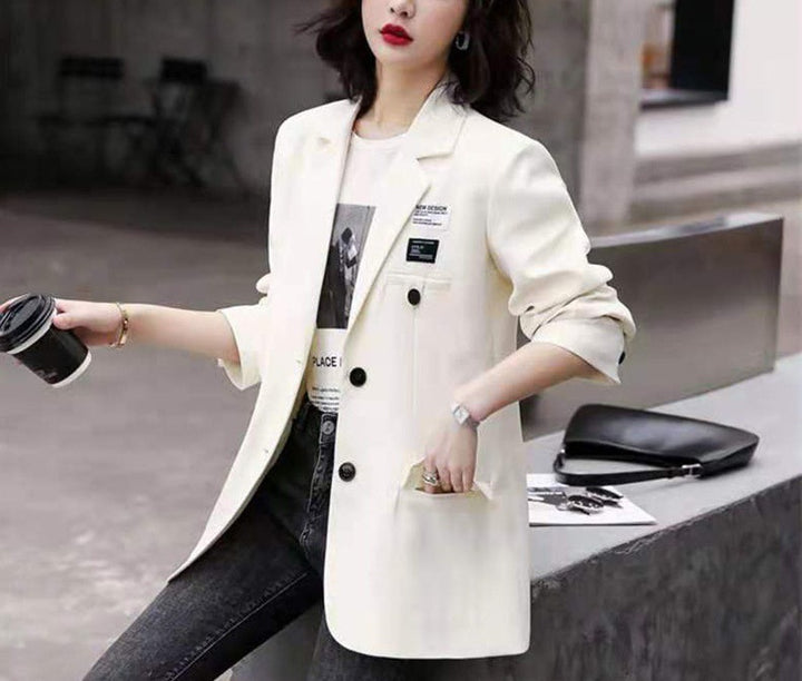 Blazer surdimensionné élégant pour femmes avec coupe croisée et détails modernes Chic & Stil