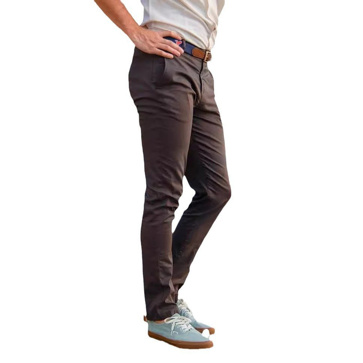 Elastic chino pants for men with trendy cut Lune London