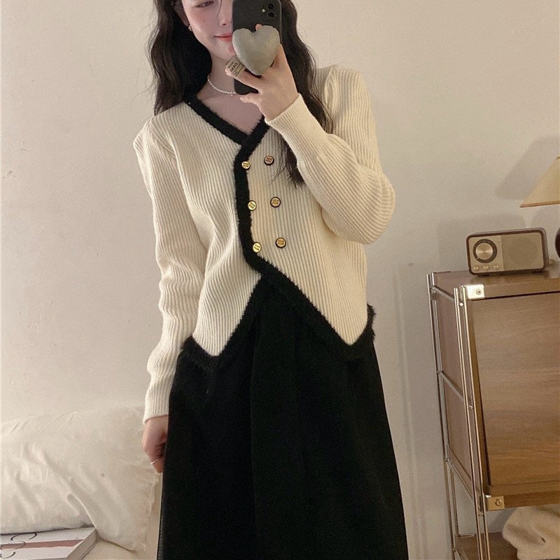 Cardigan élégant pour femmes avec un ourlet contrastant et des détails de boutons Chic & Stil