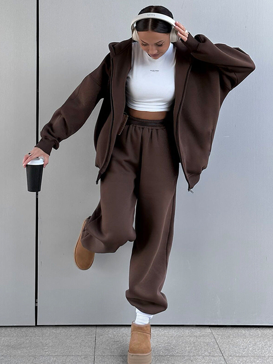 Ladies casual and comfortable hoodie with loose jogger pants Lune London