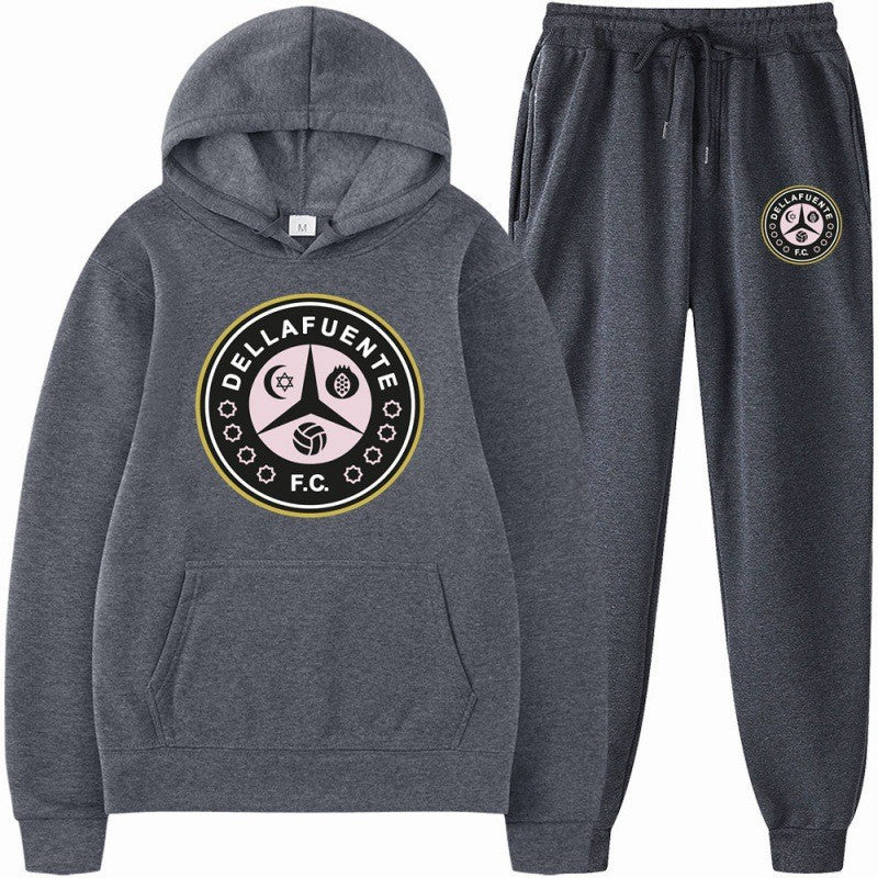 Women's tracksuit with sporty logo and comfortable fit Chic & Stil