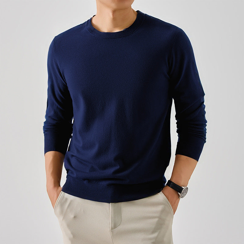 Classic crew neck sweater for men in fine wool Chic und Stil
