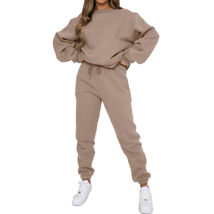 Women’s comfortable tracksuit with modern puff sleeves and elastic waistband Chic & Stil