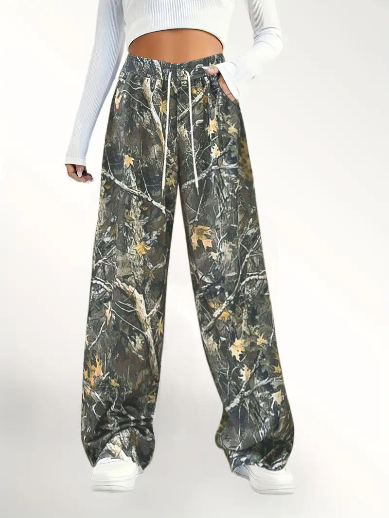 Ladies Camouflage Details Relaxed Fit Jogger Pants Lune London