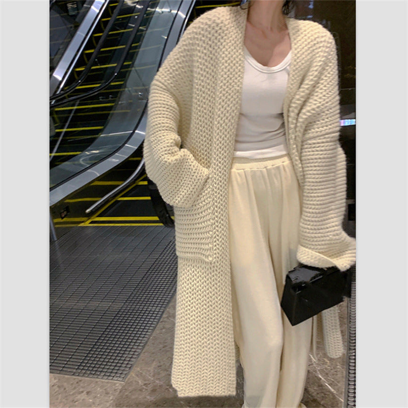 Women's knit coat with pockets Lune London