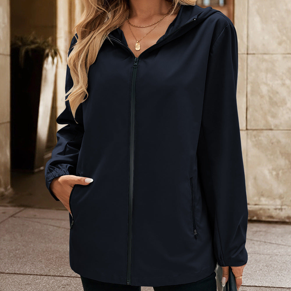 Lightweight transitional jacket for women with hood and practical pockets Lune London