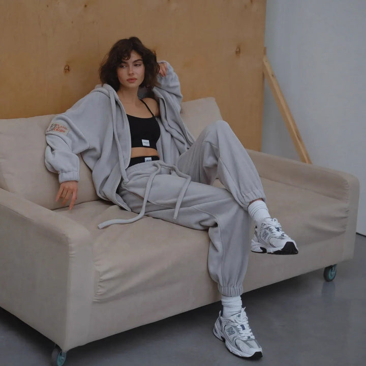 Fitted polar lounge set for ladies with elegant hood and elastic cuffs Lune London