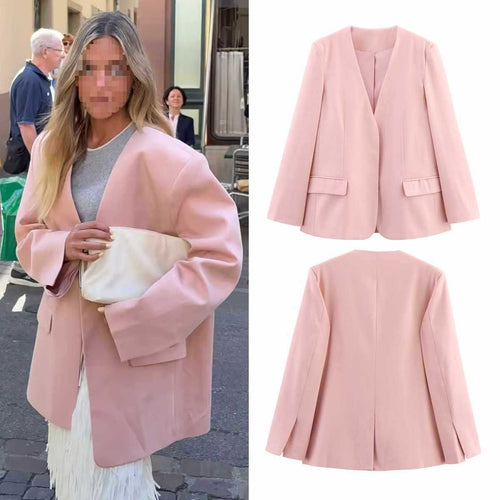 Women classic blazer with elegant cut and practical side pockets Lune London