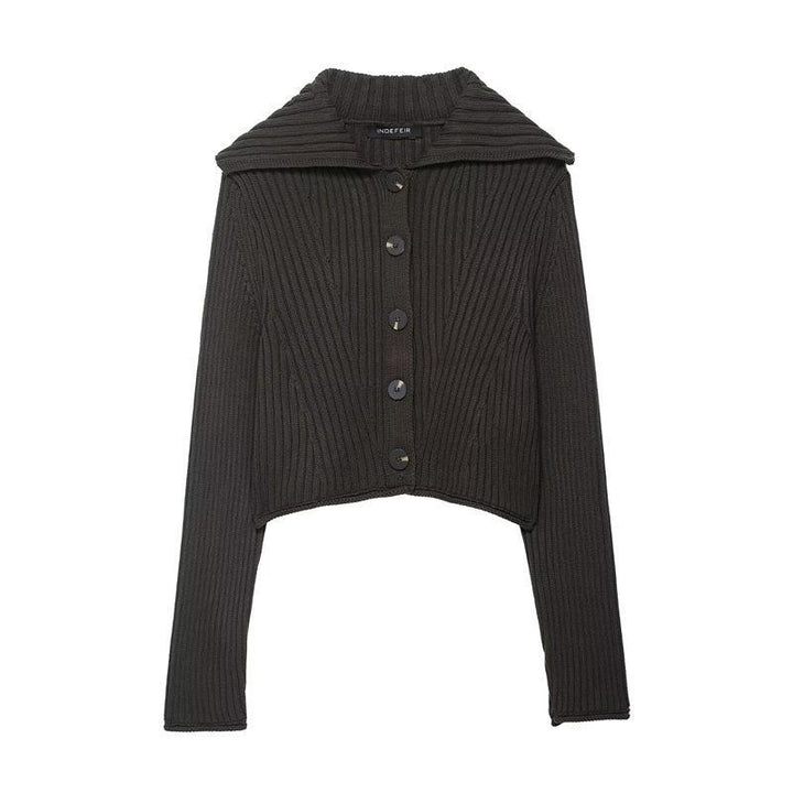 Knit jacket for women with a wide collar and trendy button details Lune London