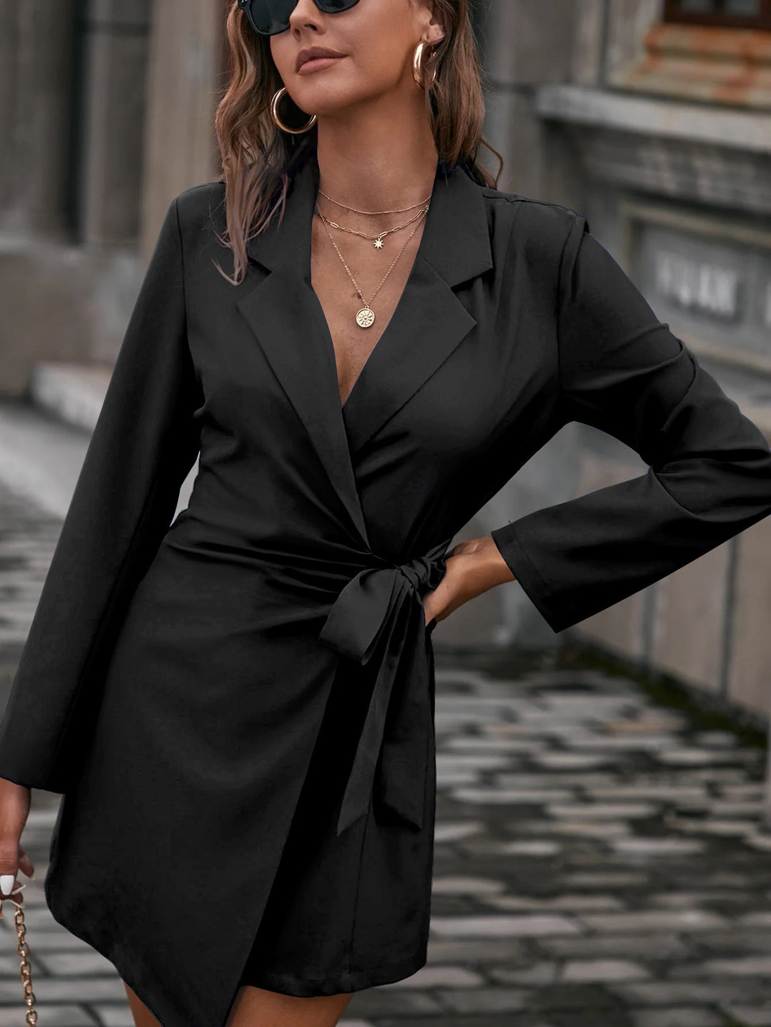 Wrap dress for women with a trendy notched collar and a tie belt on the side Lune London