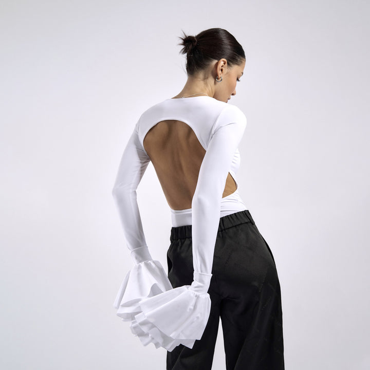 Long sleeve top for women with an open back and voluminous sleeves Lune London