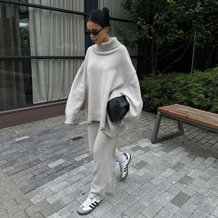 Comfortable knit set for women with high collar and flared pants Lune London