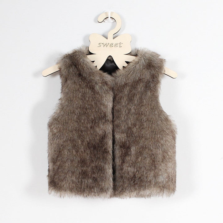 Women's Fluffy Vest Made Of Synthetic Fur with Modern Cut Lune London