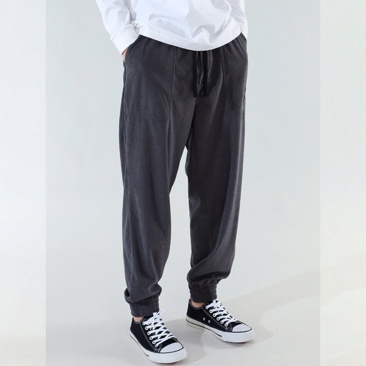 Comfortable casual pants for men with elastic waistband and relaxed fit Lune London