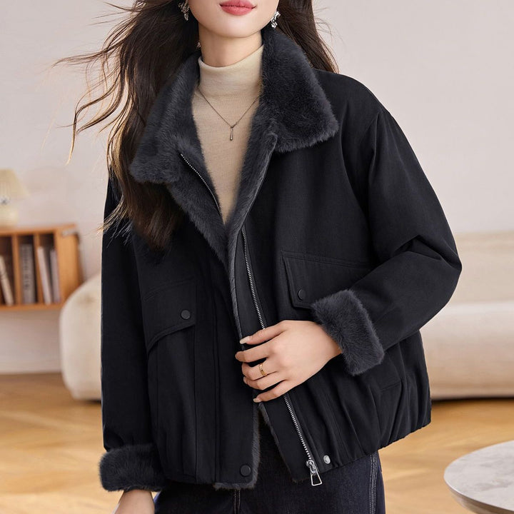 Veste matelassée chaude pour femmes avec col duveteux et poches pratiques Chic & Stil