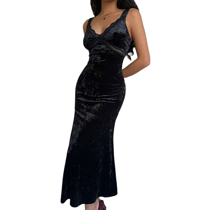 Robe maxi en velours pour femmes avec décolleté en V profond et élégantes bretelles spaghetti Chic & Stil