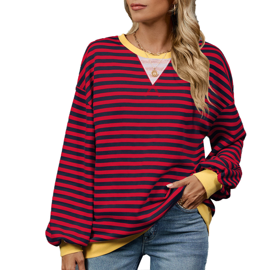 Casual women's sweatshirt with a trendy striped pattern and wide-cut sleeves Lune London