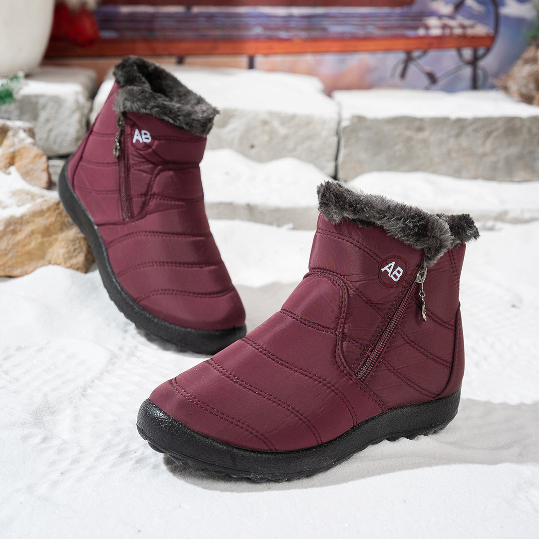 Lune London | Women's winter boots with practical zipper and cozy inner lining