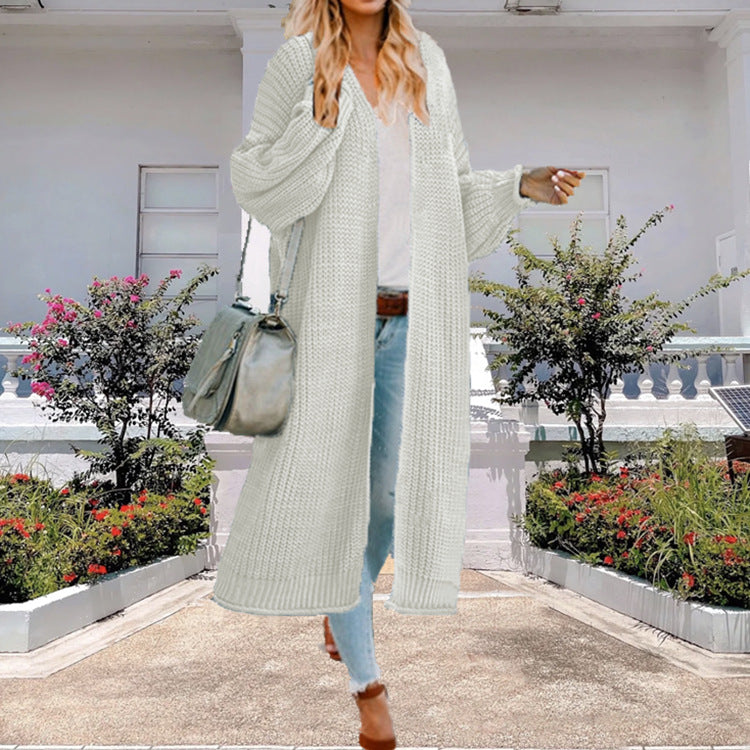 Ladies loose-fitting chunky knit cardigan with trendy details Lune Londonl