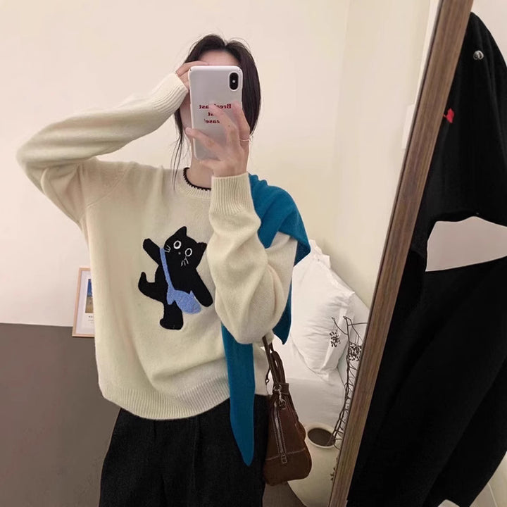 Soft wool women's sweater with cat pattern Lune London