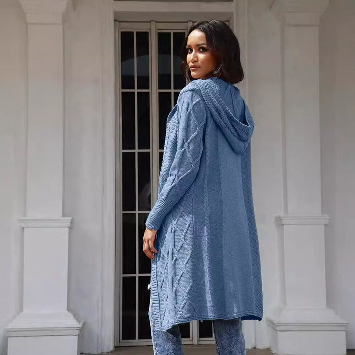 Ladies chunky knit pullover with elegant design, hood and structured pattern Lune Londonl