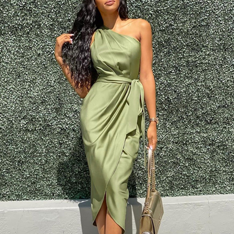 Elegant wrap dress for women with asymmetric cut and belt at the waist Lune London