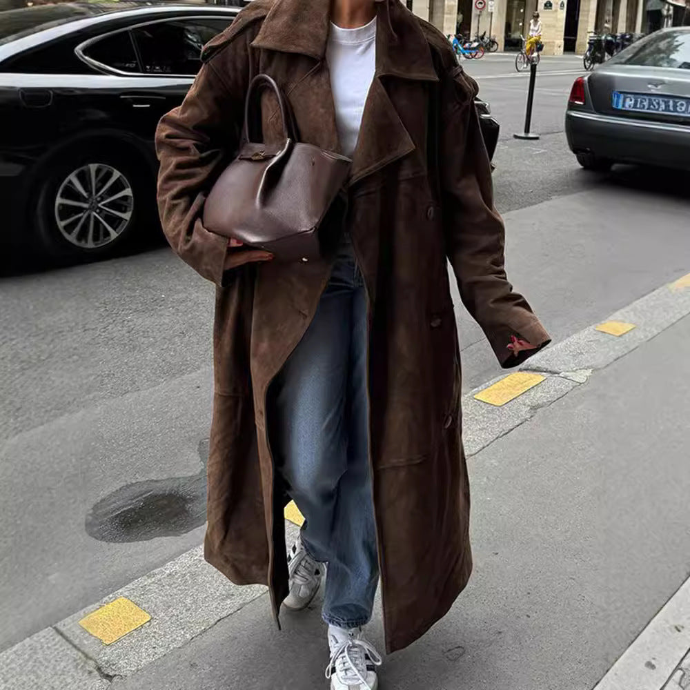 Ladies elegant suede trench coat with generous cut Lune London