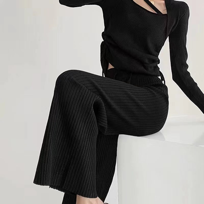 Lune London women's pleated high-waisted pants with elastic waistband