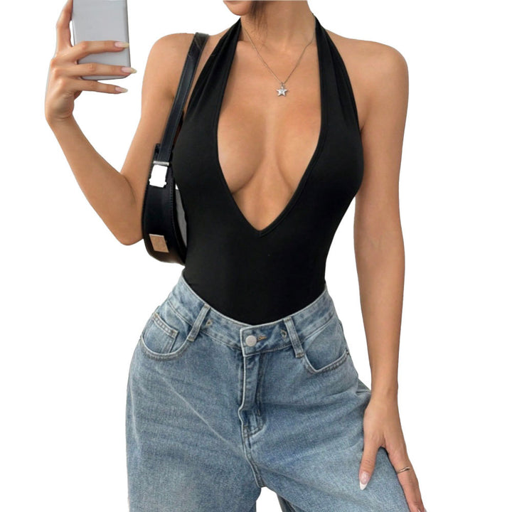 Women's swimsuit with deep V-neckline and off-the-shoulder design Chic & Stil