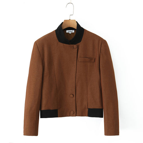 Fashionable short women's jacket with elegant button placket and contrasting collar Lune London