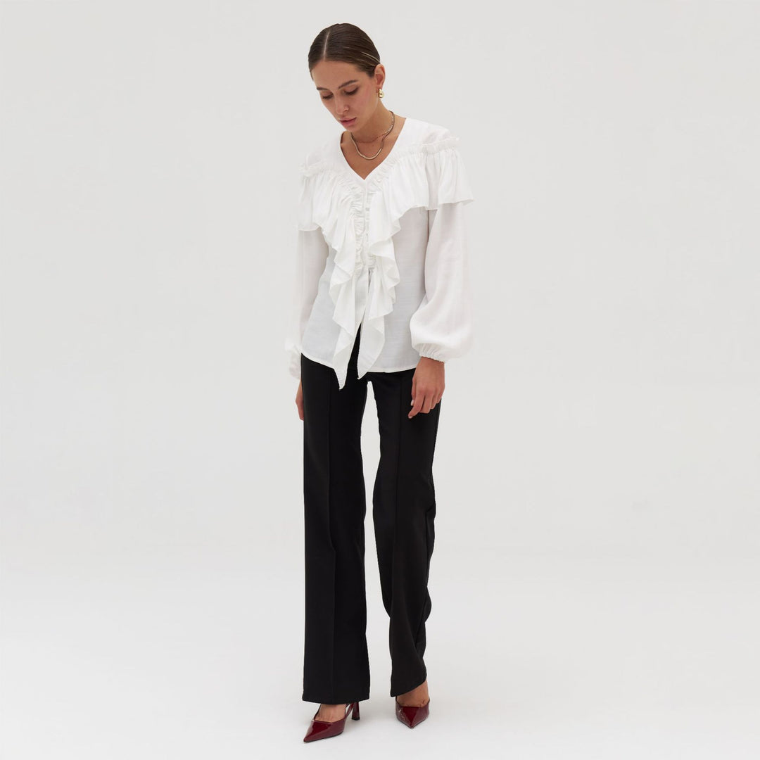 Women Elegant Blouse Top with Voluminous Ruffles and Flattering Cut Lune London