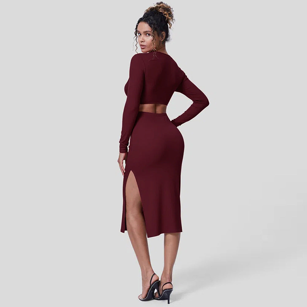 Robe midi élégante pour femmes avec des détails découpés moulants Chic & Stil