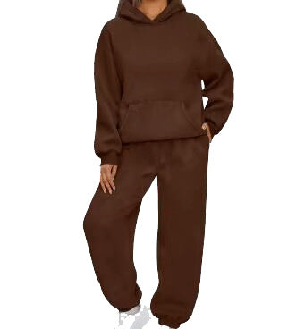 Women's Comfortable Hoodie Suit Made of Soft Sweat Fabric Chic & Stil