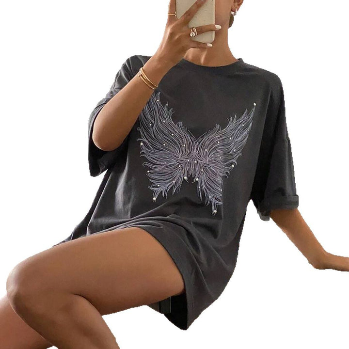 Oversized T-shirt for women with creative feather design Lune London