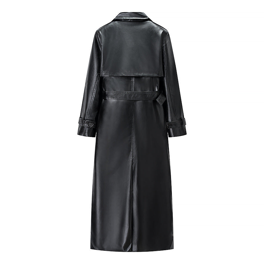 Manteau trench élégant en faux cuir pour femmes avec ceinture stylée et poches pratiques Chic & Stil