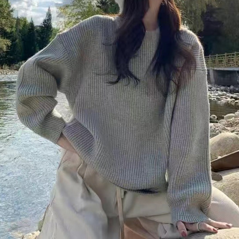 Oversized knitted sweater for women with a fine rib pattern and a relaxed fit Lune London