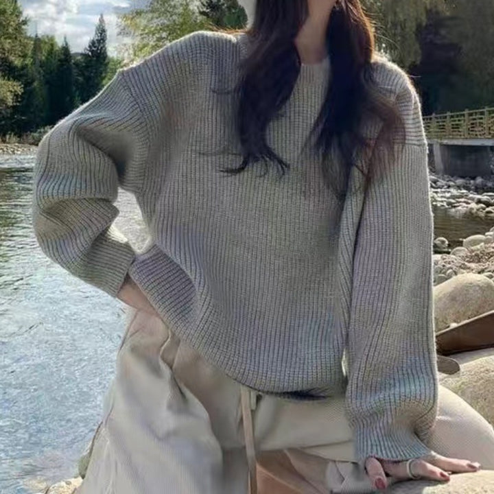 Oversized knitted sweater for women with a fine rib pattern and a relaxed fit Lune London