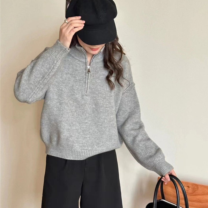 Casual women's sweater with zip short and relaxed fit Lune London